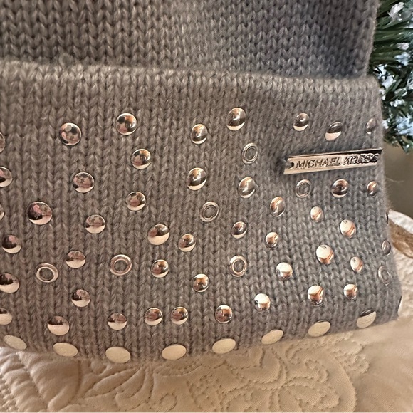 Michael Michael Kors NWT Silver Beaded Beanie Winter Hat - Picture 4 of 5